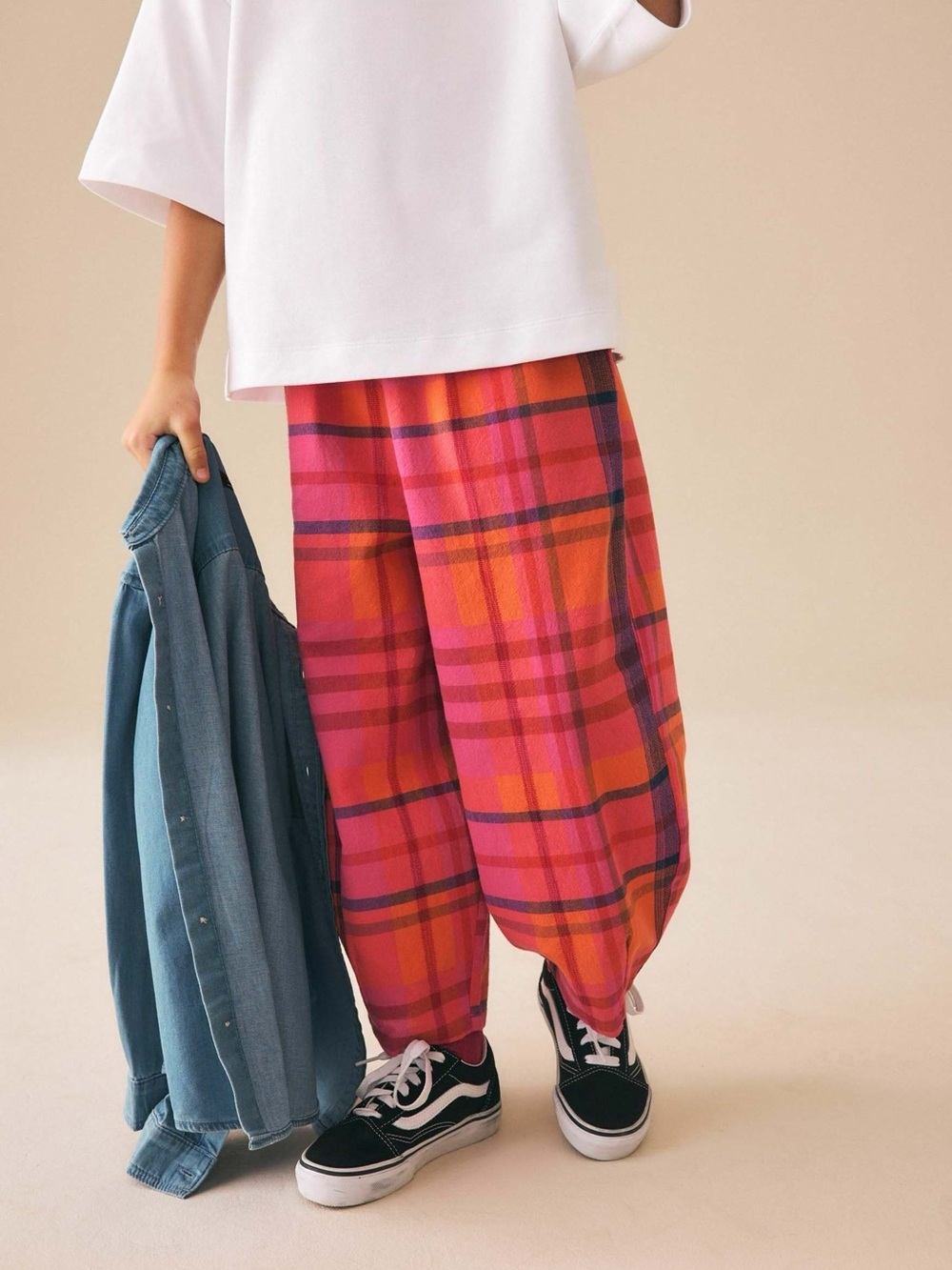 Next
REGULAR FIT - PULLON BARREL TROUSERS